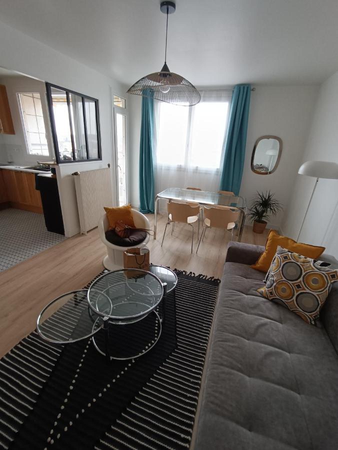Chelles Centre Ville 2 Chambres Pres Des Bords De Marne 10 Minutes A Pieds De La Gare De Chelles-Gournay 5 Minutes De La Gare De Vaires-Sur-Marne 20 Minutes De Disneyland Jusqu'A 5 Couchages Possibles 외부 사진