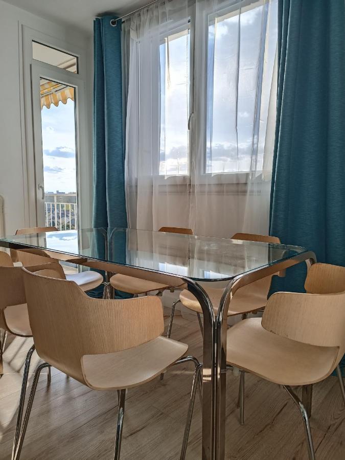 Chelles Centre Ville 2 Chambres Pres Des Bords De Marne 10 Minutes A Pieds De La Gare De Chelles-Gournay 5 Minutes De La Gare De Vaires-Sur-Marne 20 Minutes De Disneyland Jusqu'A 5 Couchages Possibles 외부 사진